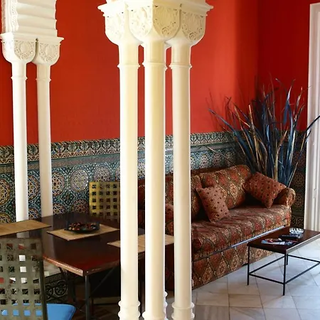 La Casa Amarilla Hotel 3*